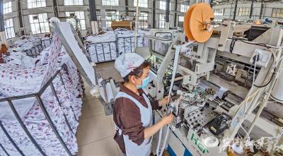 【湖北日报】宜都优化外贸服务助力企业出海 家纺企业外贸产销势头强劲