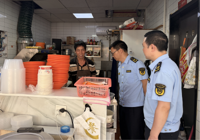 紧盯“云端餐桌”  守住舌尖“安全”