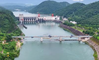 预计8月底建成通车，高坝洲大桥改建进度达90%