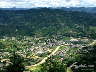 建始为易地扶贫搬迁工程项目开辟“绿色通道”