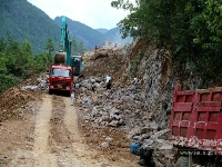 店子坪红色旅游基地建设抓紧进行