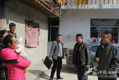 摸底子出点子开方子 精准扶贫求实效