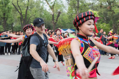 黄四姐当旅游大使 民歌助建始全域旅游锦上添花 