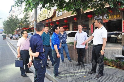 单艳平：把环境卫生工作纳入诚信体系 责任到社区