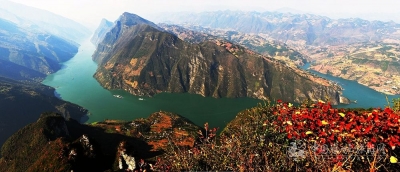 升级亮化工程 助力巴东旅游