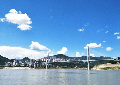 蓝天白云美如画　山城巴东颜值爆表（图） 