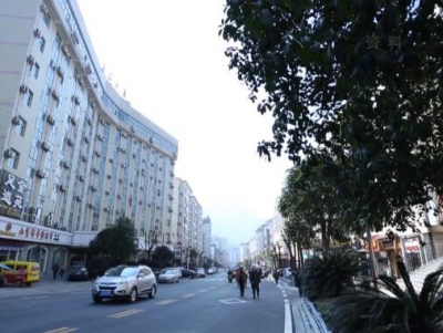 “净城”行动靓巴东