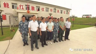 八一建军节 县领导走访慰问驻地部队