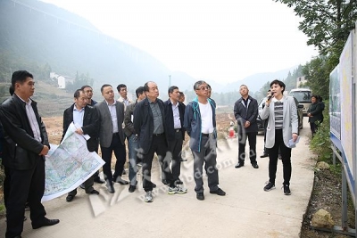 中国铁路总公司现场踏勘宜昌至郑万铁路预选联络线