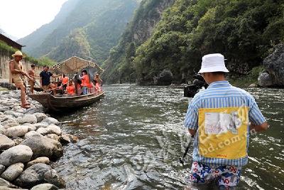 广东卫视频道《劳动号子》节目组走进巴东