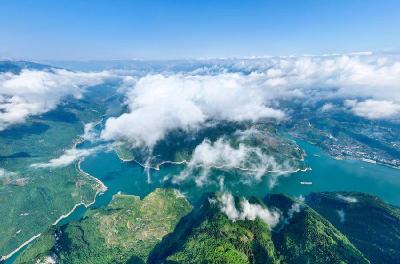 湖北巴东：巫峡云雾，大气磅礴，姿态万千！