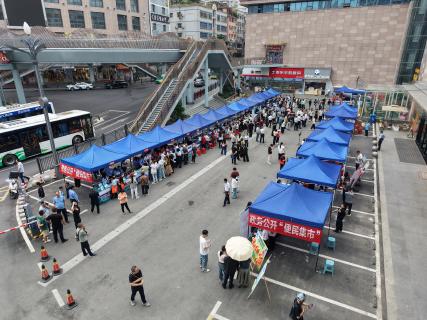 恩施州县级首场政务公开日活动落地巴东