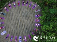 贡水河畔瑜伽秀