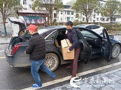 高罗：2000“爱心”鸡蛋送进异迁安置点