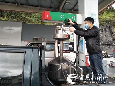 我县对19座加油站开展计量检定 助力复工复产