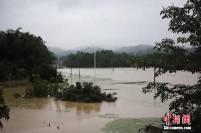 江南华南等地仍将有强降雨 中央气象台继续发暴雨黄色预警