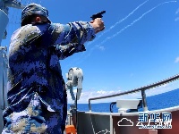 中国海军南海舰队远海训练编队组织海上现场反击演练
