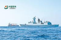中国海军玉林舰护送被救外籍货船抵达安全海域