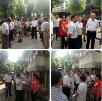 副市长李忠禄到凤凰街道寿昌社区检查小区物业管理工作  