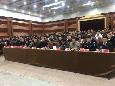 这个讲座，法官们听得很入迷