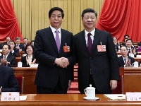 习近平当选国家主席、中央军委主席