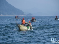 千岛湖“公益船队”共护“一湖碧水”