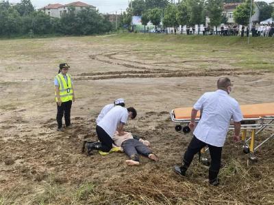全省农机事故应急救援演练在鄂州华容举行 