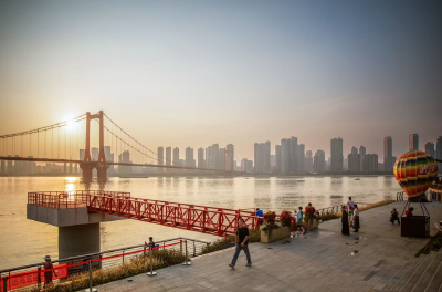 东湖北望 |春光正好！带你打卡武汉百里长江生态廊道