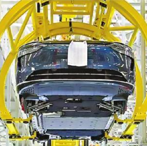 “中国车谷”牵手“中国汽车第一城”，长江经济带上演智能网联汽车“双城记”