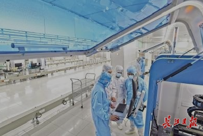 从钢到硅，看武汉如何自我更新