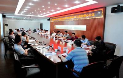 来凤督办人大代表重点建议和政协委员重点提案办理