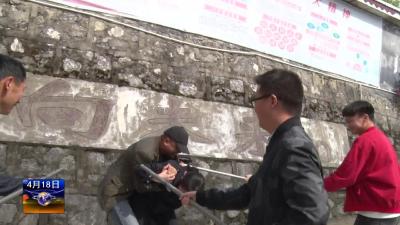 三胡乡中心小学开展校园反恐防暴反应应急演练   