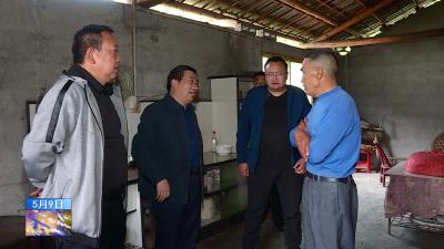 邢祖训到旧司镇调研精准扶贫工作