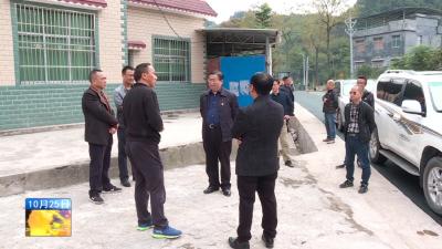 邢祖训调研督办G353公路大修工程   