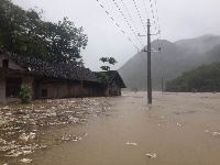 燕子镇及时转移受灾群众