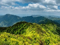 五月  登顶牛池