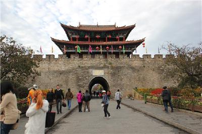 国庆长假旅游市场预计接待约５．８９亿人次