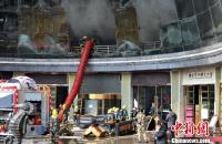 南昌酒店起火致2死14伤 现场直击：不少市民惊慌跑出