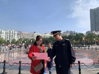 荆门市城管执法委依托“红色驿站”抓实创城志愿服务