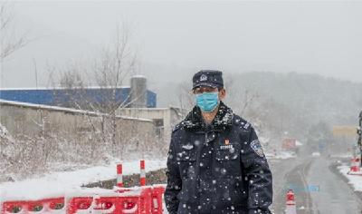  京山： 83位“65”后老公安的抗疫“逆战”