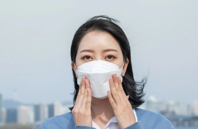 长时间佩戴口罩会“烂脸”？专家教你如何应对皮肤损伤