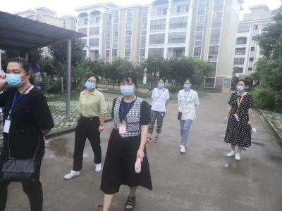 巾帼不让须眉，屈家岭管理区党工委政法委女子“骑行队”在行动