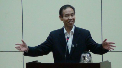 著名教育家魏书生来大冶讲学 1200名校长、教师当“学生”听课