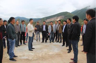 陈贵镇赴阳新县、开发区考察学习精准扶贫工作和美丽乡村建设
