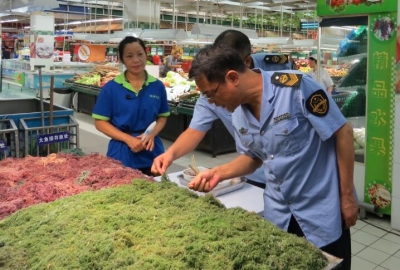 我市开展“中秋”“国庆”食品市场  联合执法检查