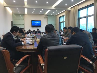 市政府党组传达学习党的十八届六中全会精神