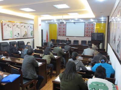 市审计局学习十八届六中全会精神　要求规范党内政治生活  依法依纪依规履职