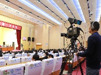 2016年两会侧记：记者风采