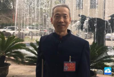 刘中华委员：希望政府给残疾人更多的关爱