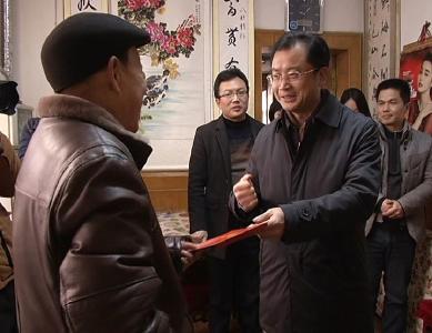 黄石市委常委徐继祥来冶走访慰问退休老干部和困难群众